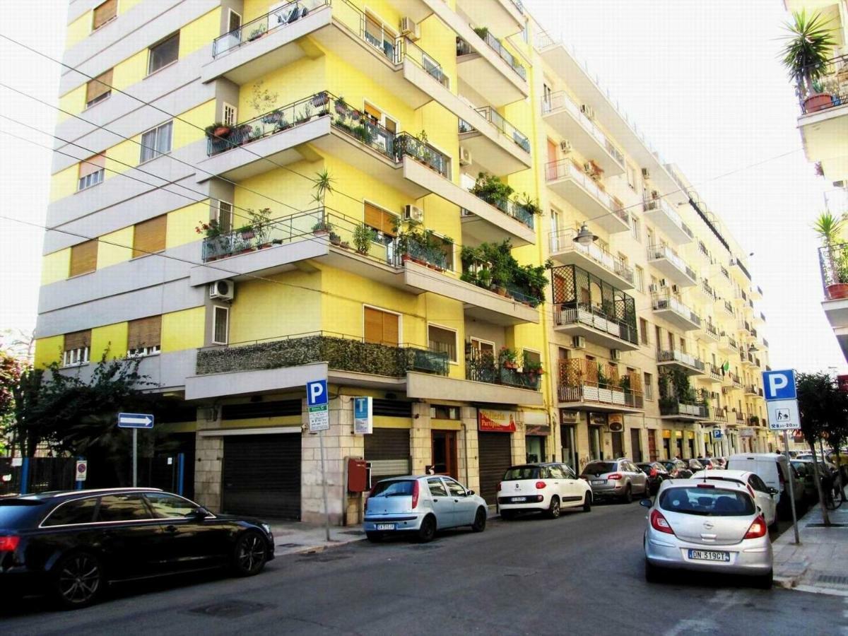 Minihouse Apartment Bari Bagian luar foto